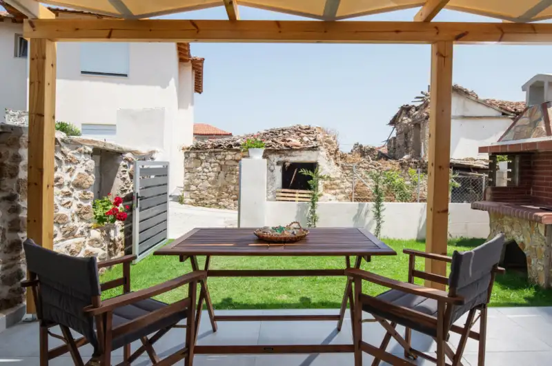 Amira House Sithonia